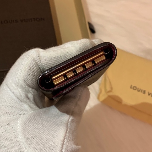 authentic LOUIS VUITTON monogram key holder - Picture 10 of 13